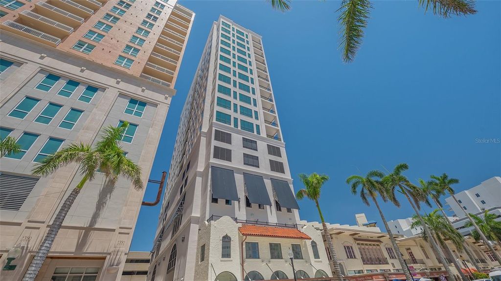 Photo of 33 S Palm Avenue #1303, Sarasota, FL 34236 (MLS # A4688456)