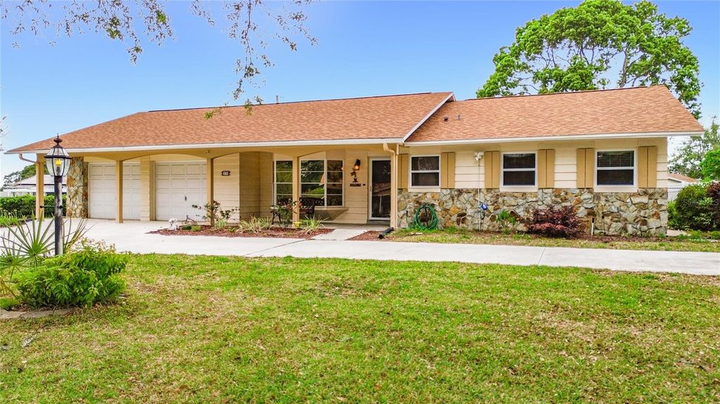 Photo of 29 S J Kellner Boulevard, Beverly Hills, FL 34465 (MLS # OM723459)