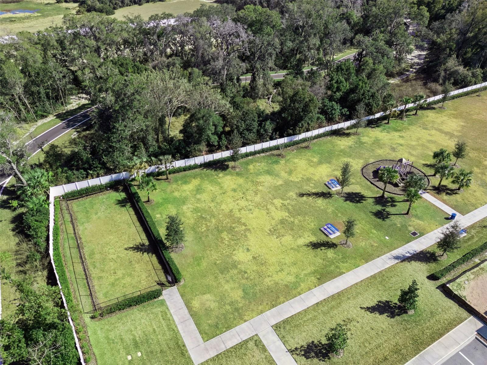 OAK POINTE - Residential