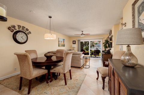 Condominium in ST PETERSBURG FL 6011 BAHIA DEL MAR BOULEVARD 15.jpg