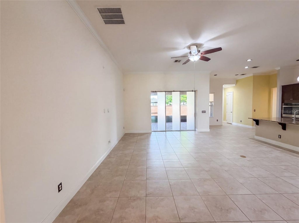 Photo of 918 Blackthorn Drive, Apopka, FL 32703 (MLS # O6430516)