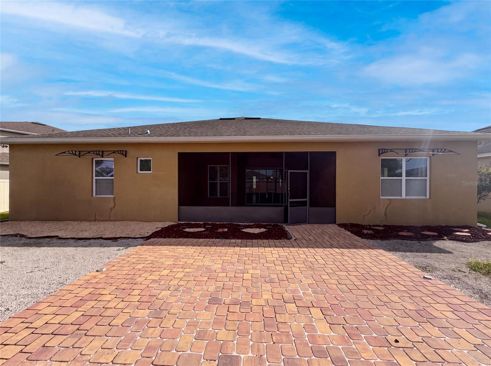 918 BLACKTHORN DRIVE
