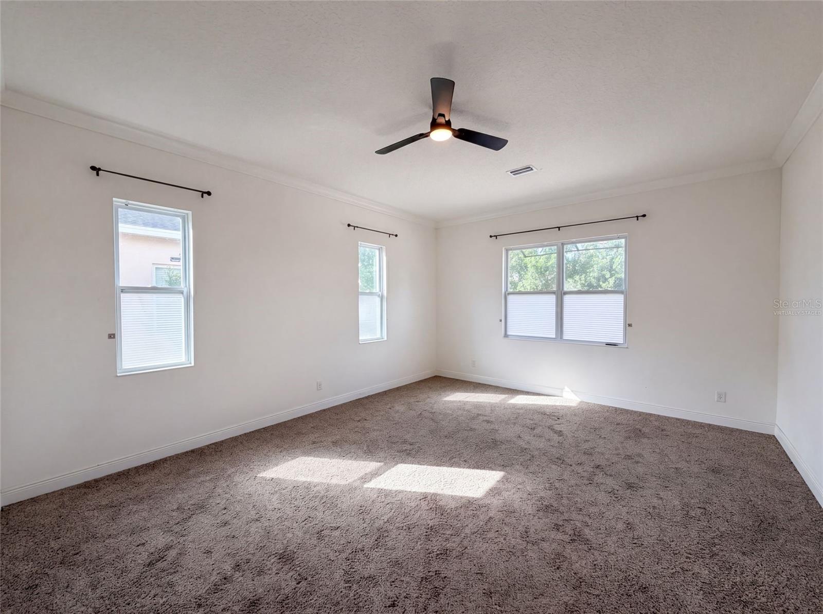 918 BLACKTHORN DRIVE