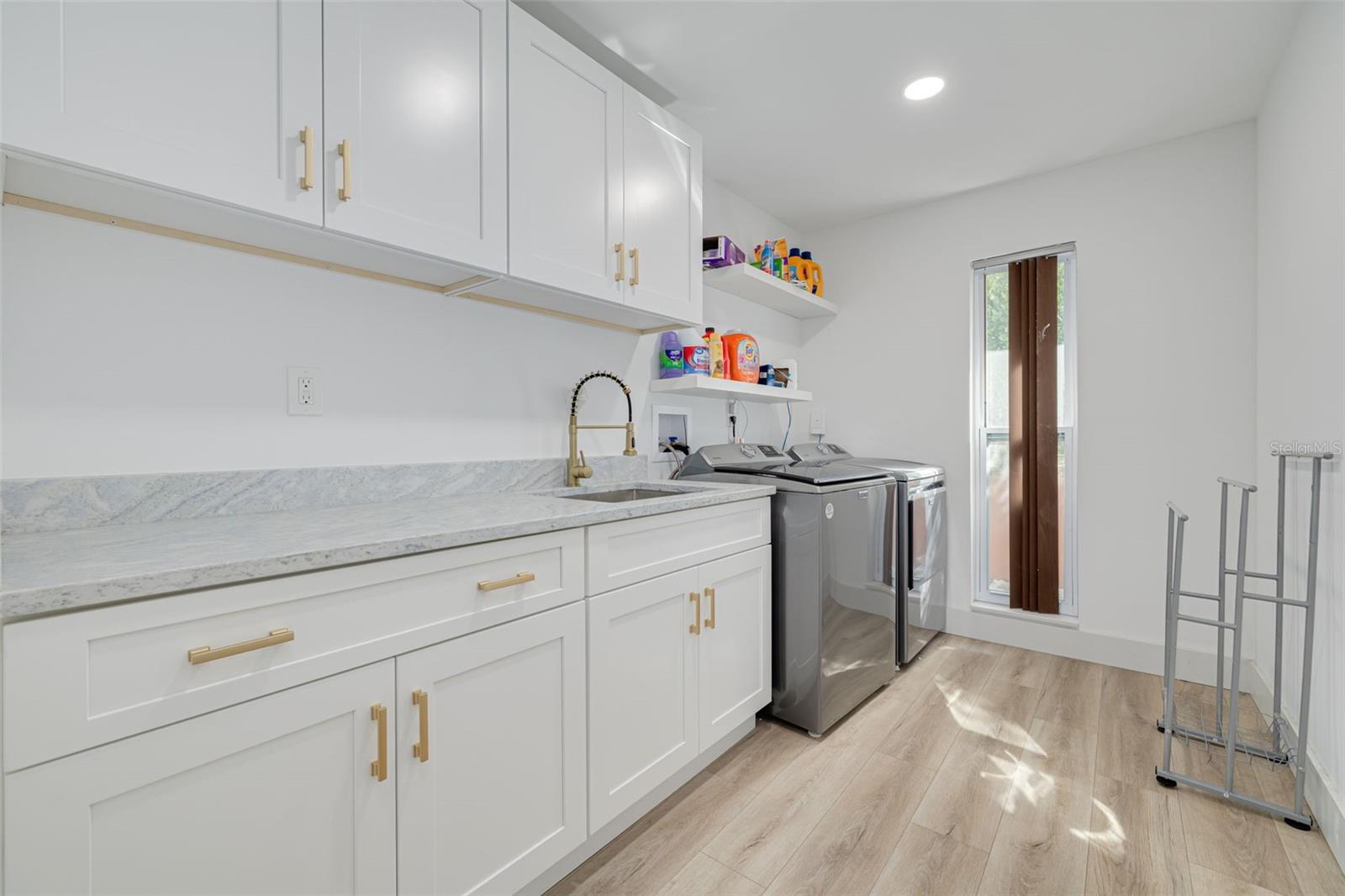 SPANISH PINES 3RD ADD - Residential
