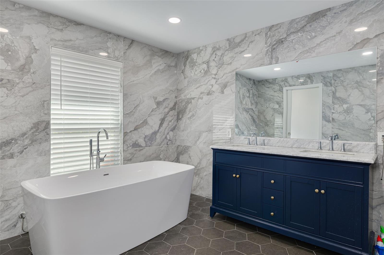 SPANISH PINES 3RD ADD - Residential