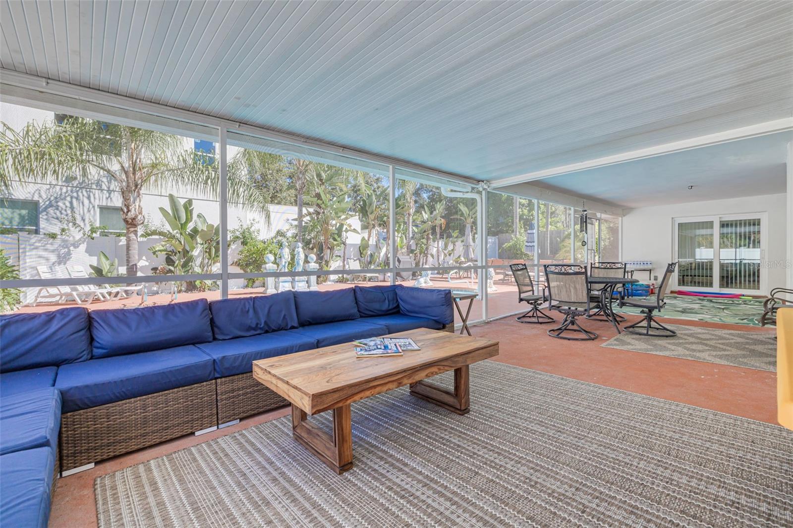 SPANISH PINES 3RD ADD - Residential