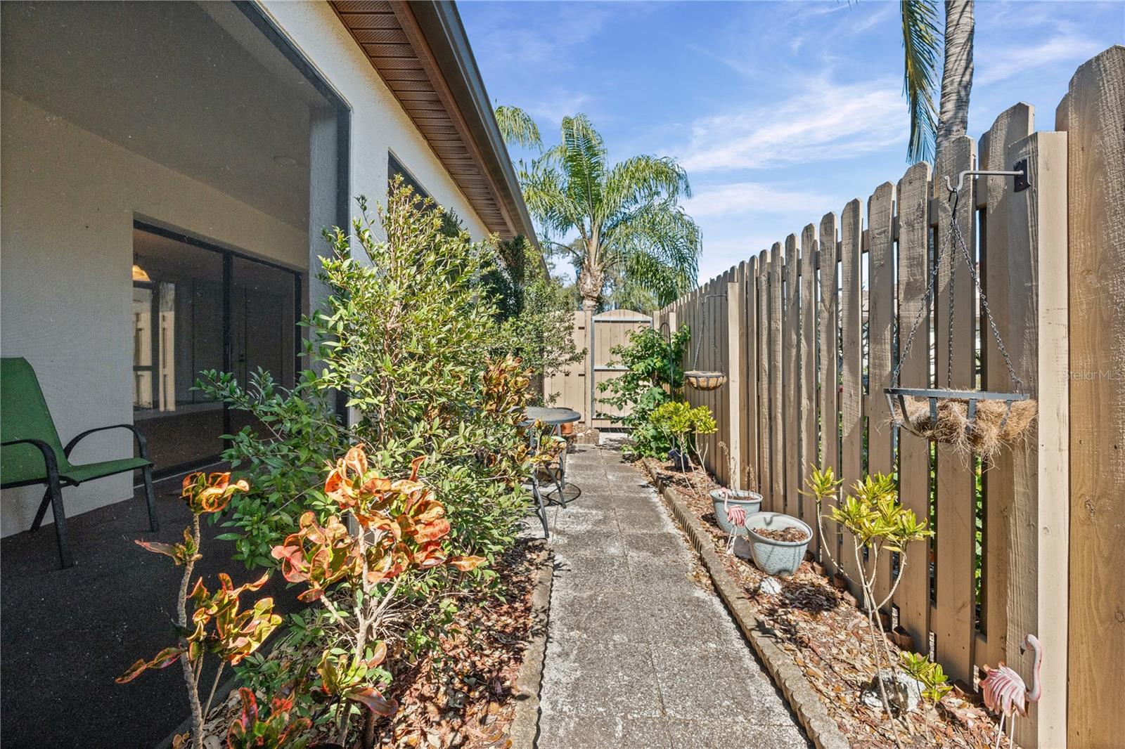 COUNTRY VILLAGE SEC 8 - Residential