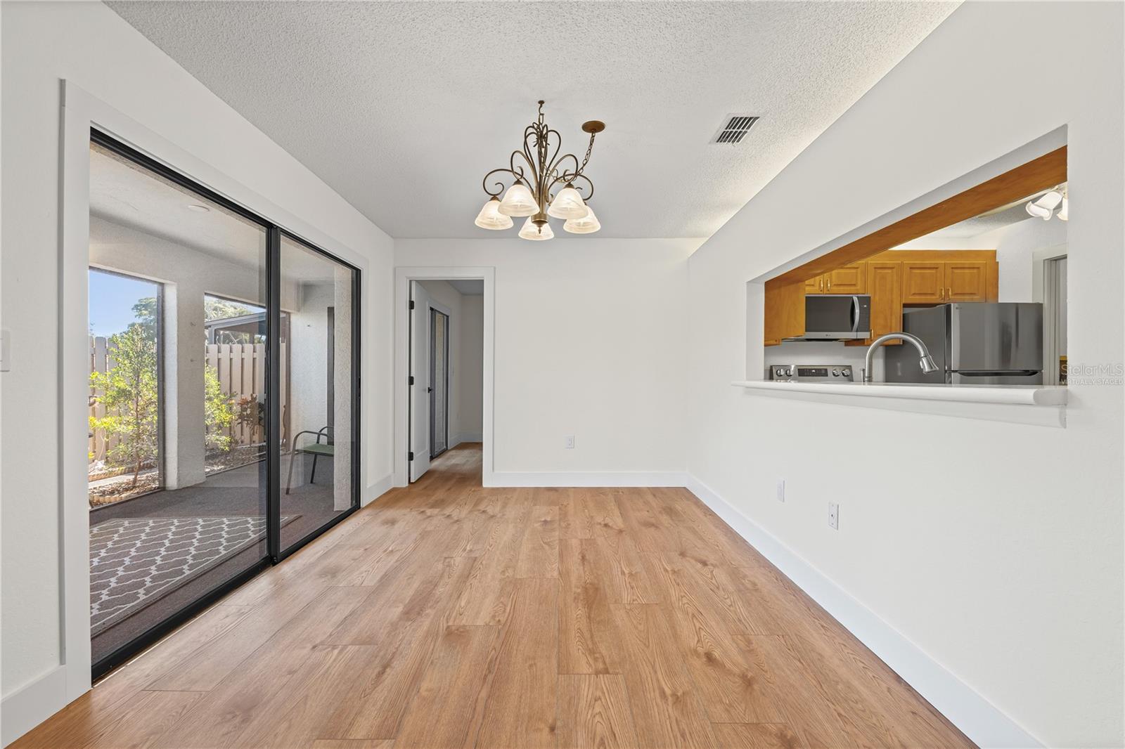 COUNTRY VILLAGE SEC 8 - Residential