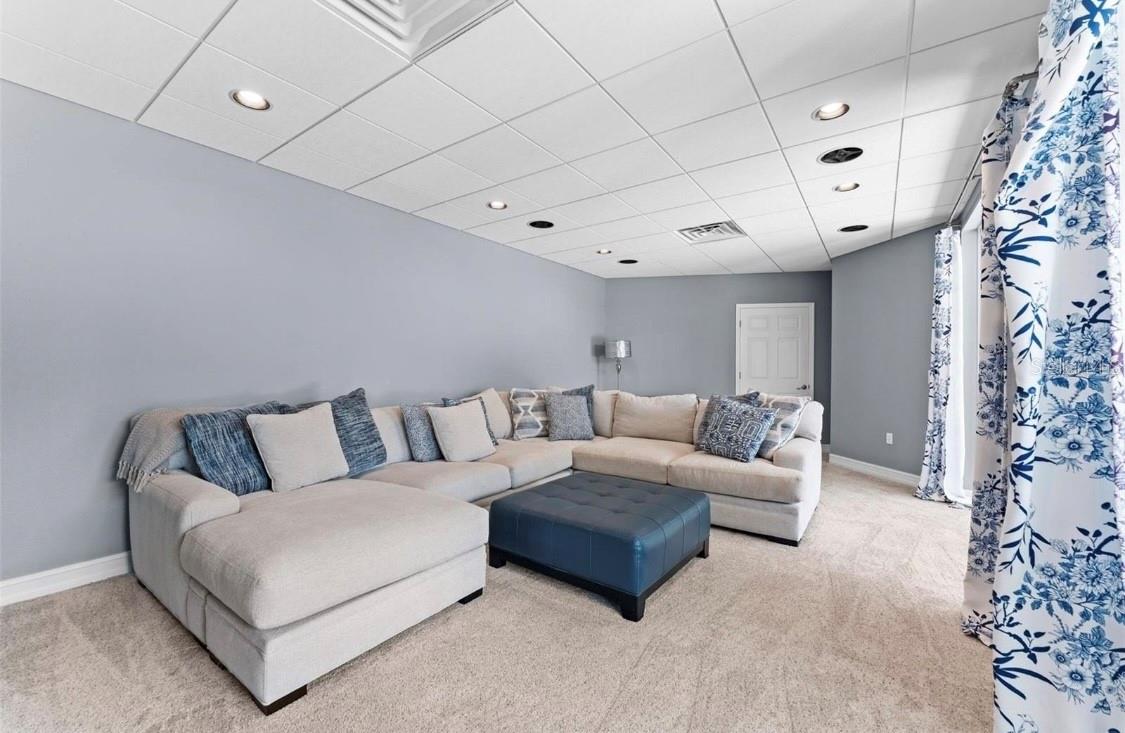 CARROLLWOOD RESERVE - Residential