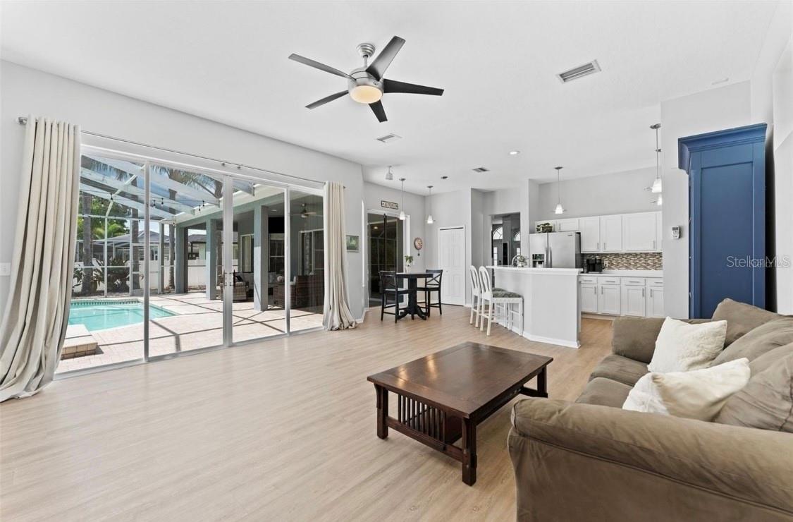 CARROLLWOOD RESERVE - Residential