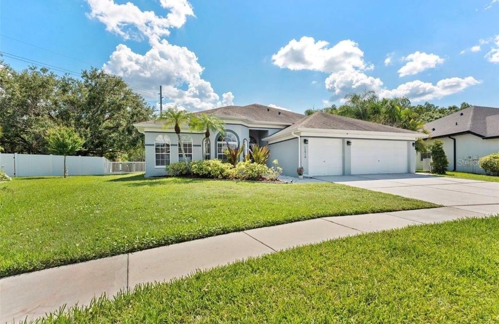Photo of 12910 Vicksburg Drive, Tampa, FL 33625 (MLS # TB8506804)