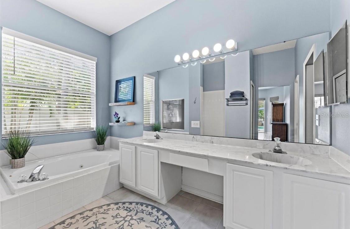 CARROLLWOOD RESERVE - Residential