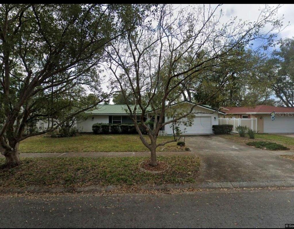 Photo of 1007 Chinaberry Road, Clearwater, FL 33764 (MLS # TB8529614)