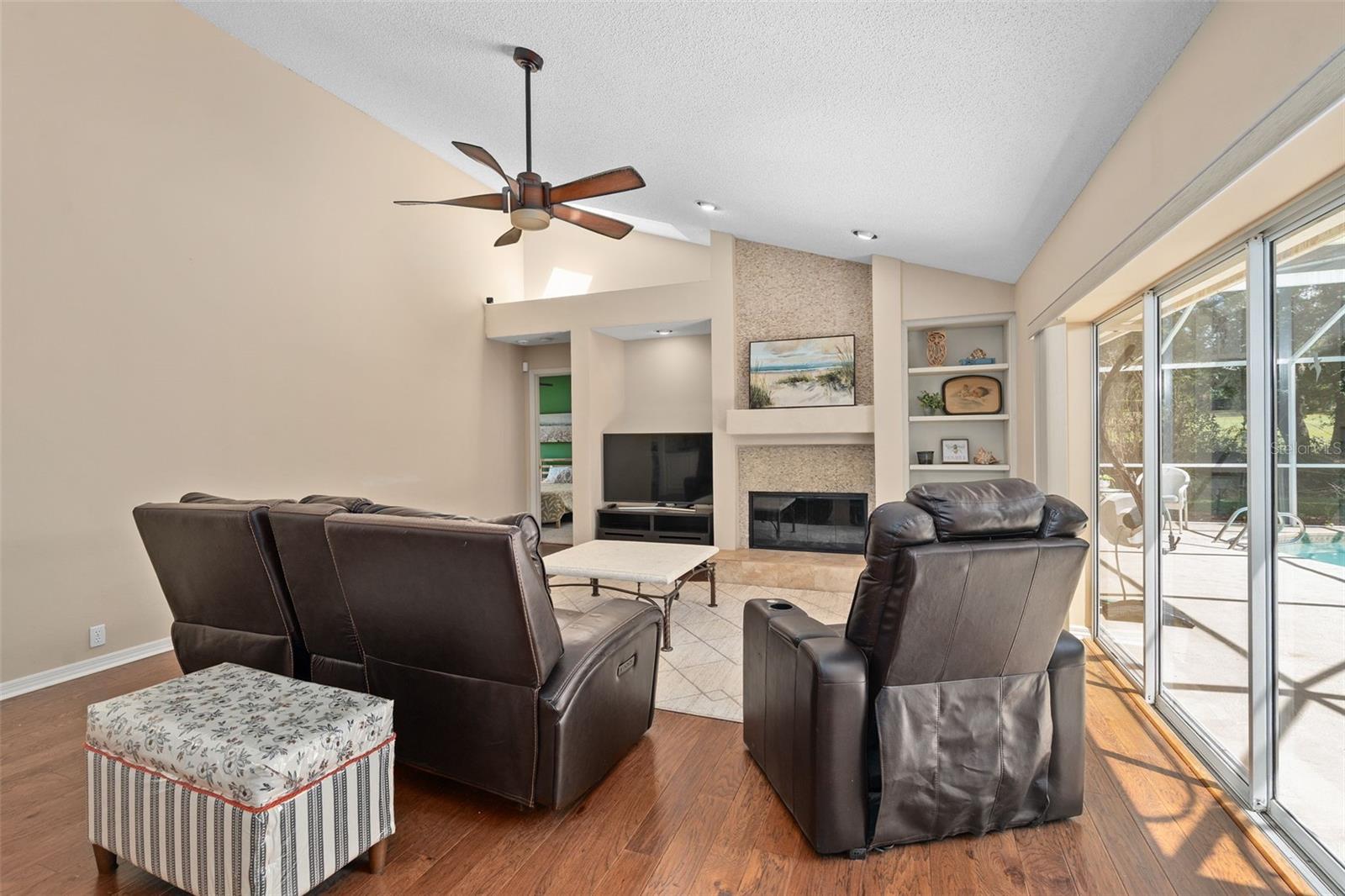 SWEETWATER COUNTRY CLUB SEC B - Residential