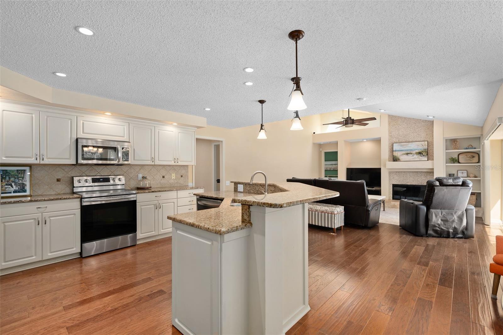 SWEETWATER COUNTRY CLUB SEC B - Residential