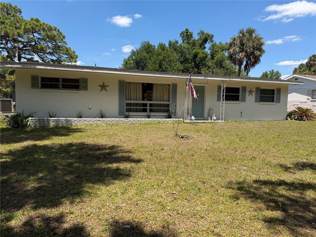 Photo of 9205 W Jasmine Lane, Crystal River, FL 34429 (MLS # OM724059)