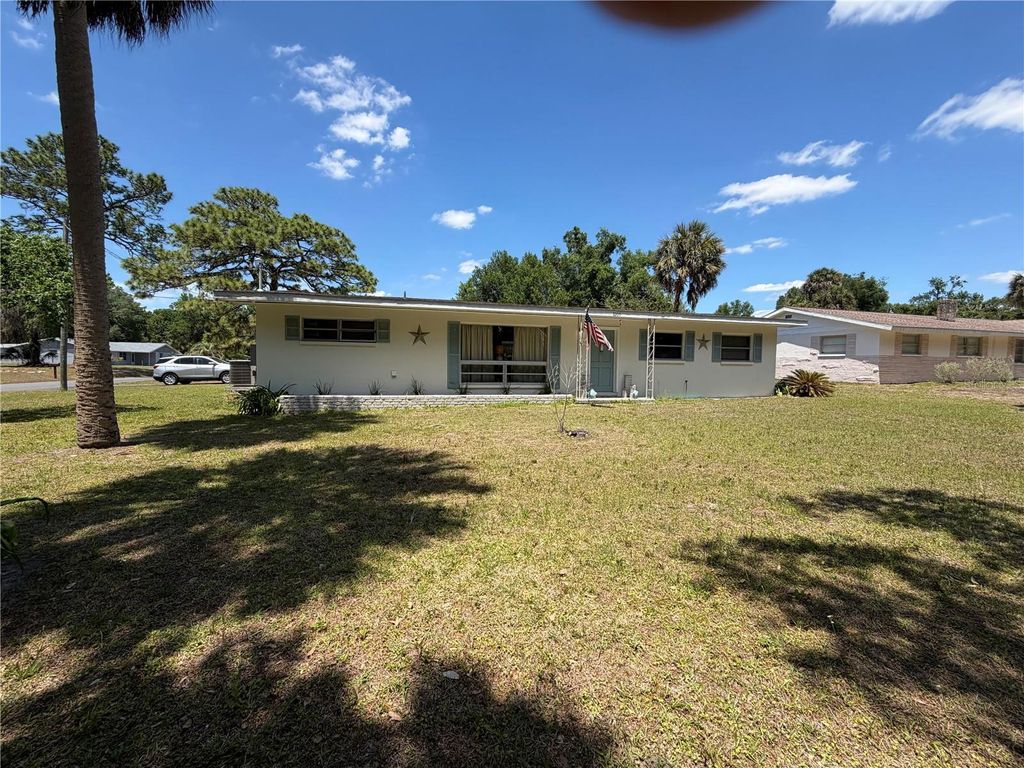 Photo of 9205 W Jasmine Lane, Crystal River, FL 34429 (MLS # OM724059)