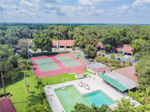 A home in LAKELAND