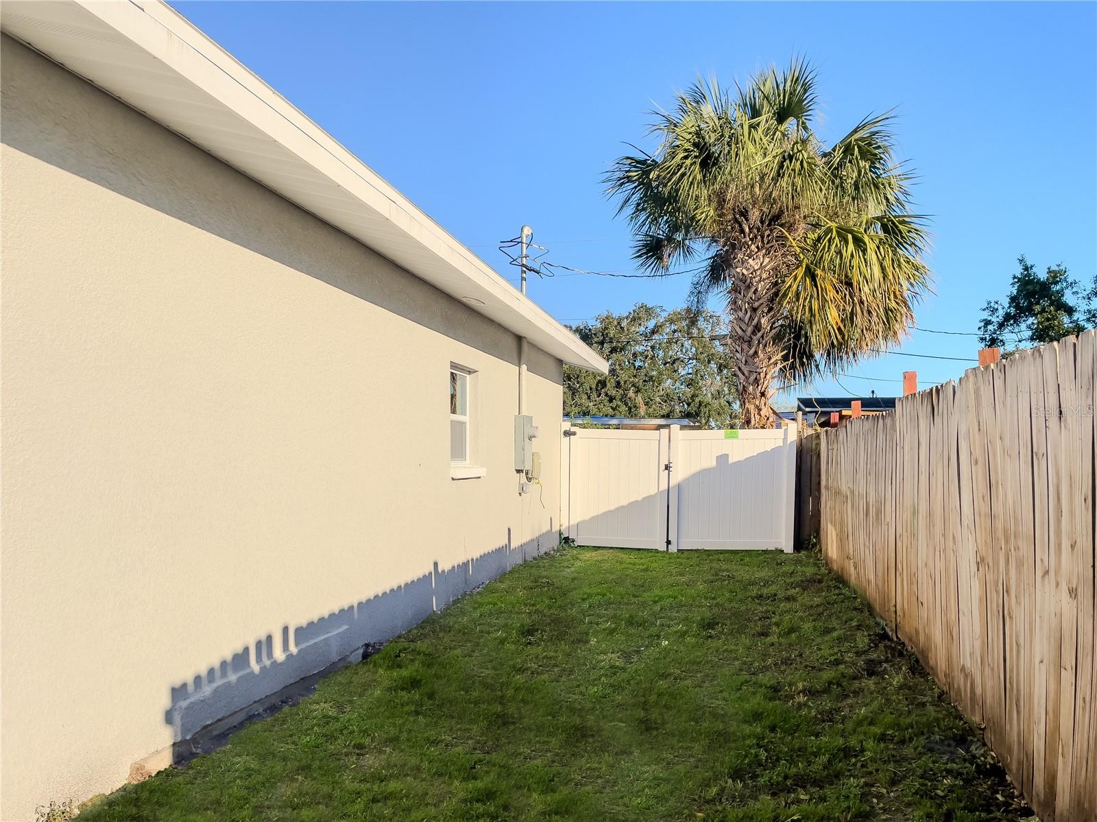 GOLDEN ESTATES - Residential