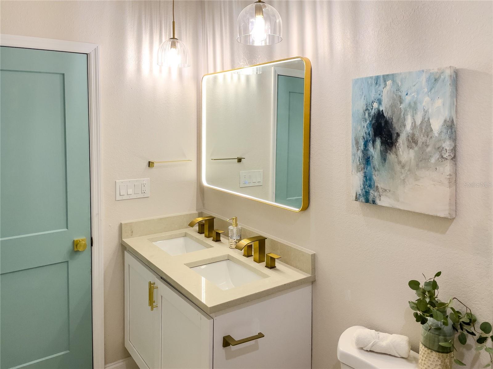 GOLDEN ESTATES - Residential