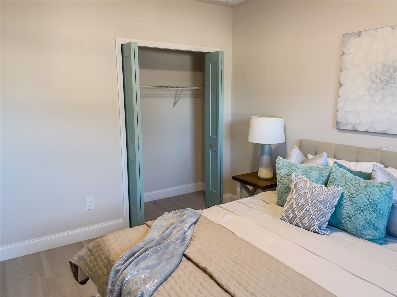 GOLDEN ESTATES - Residential