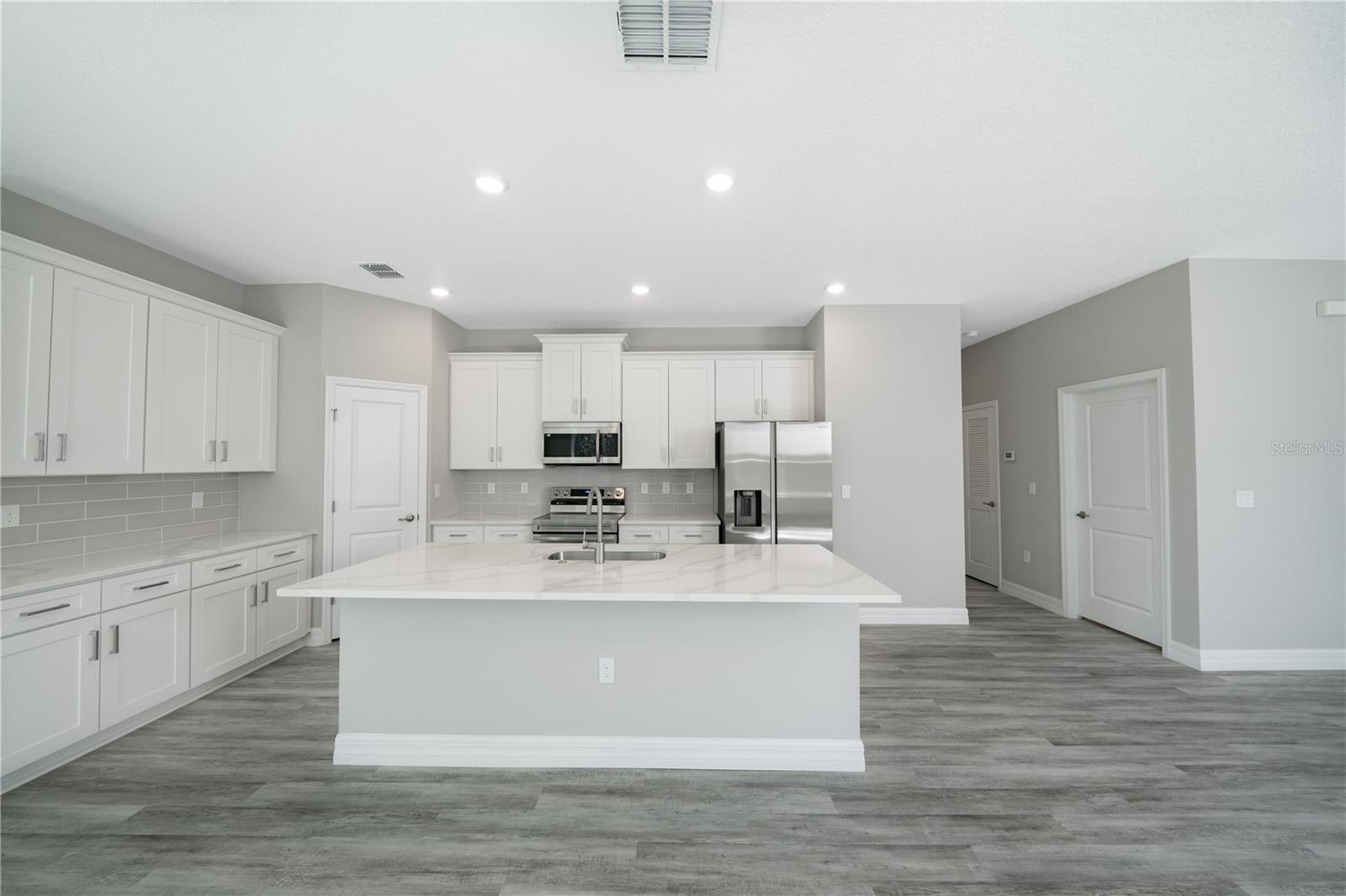 SUN N LAKE - Residential