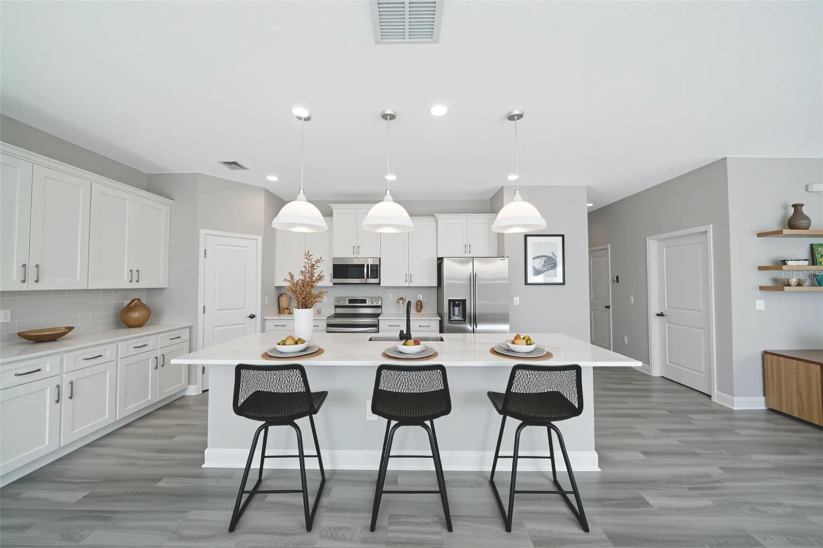 SUN N LAKE - Residential