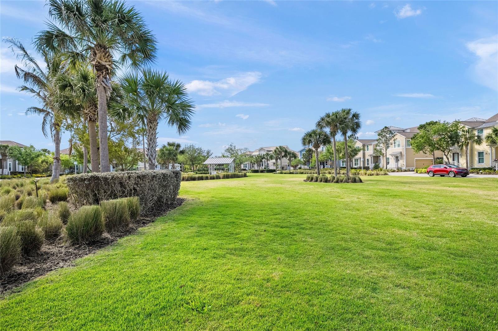 MANGROVE WALK II ON HARBOUR ISLE PH 11&1 - Residential