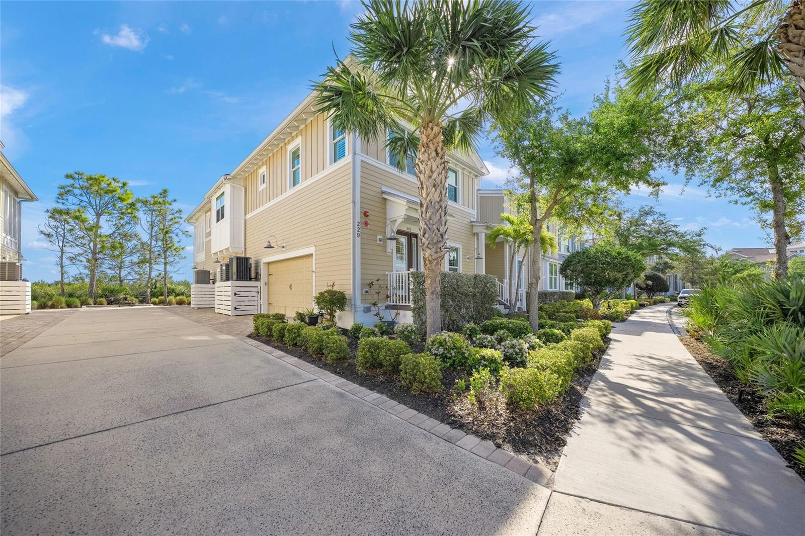 MANGROVE WALK II ON HARBOUR ISLE PH 11&1 - Residential