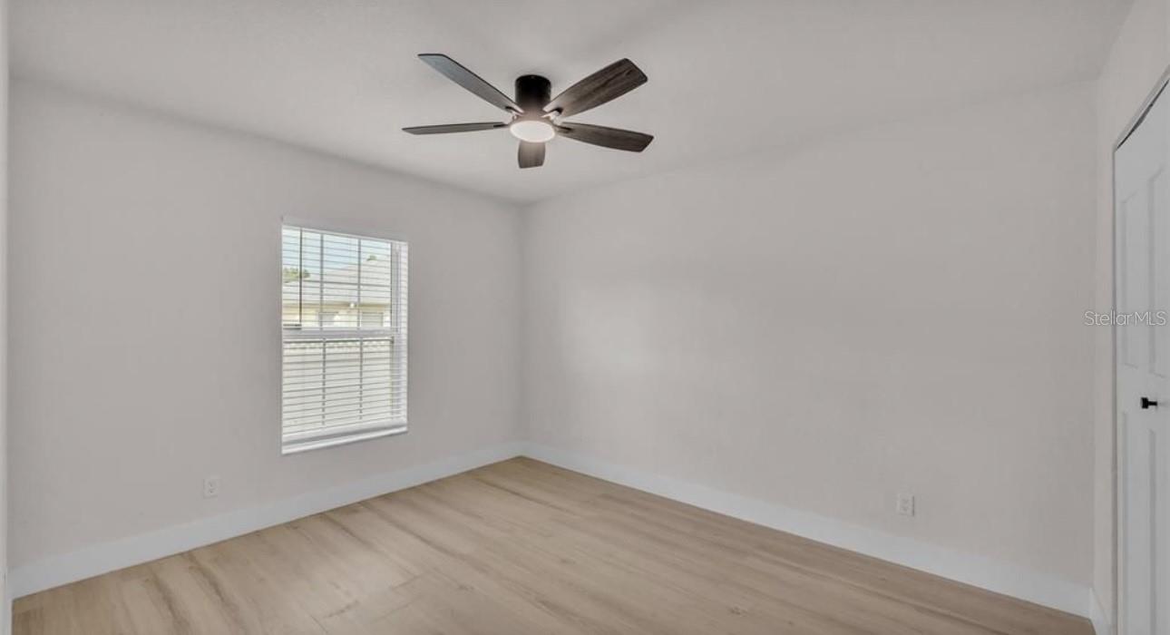 OLD GROVE - Residential Lease