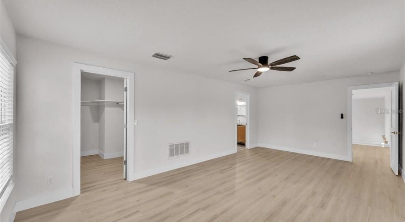 OLD GROVE - Residential Lease