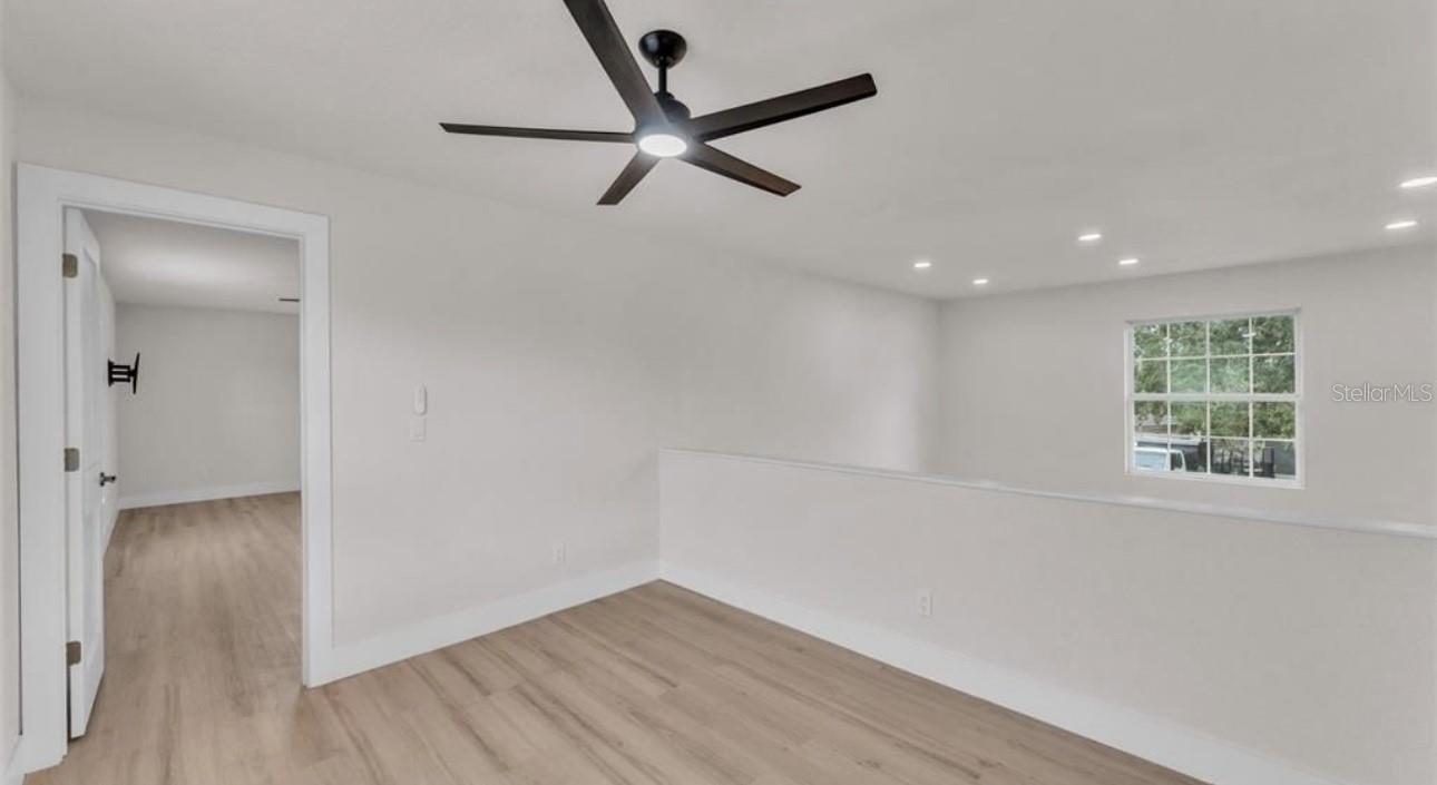 OLD GROVE - Residential Lease