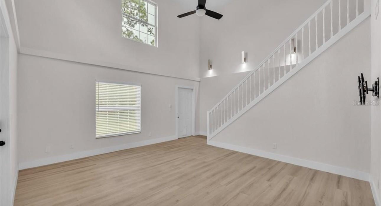 OLD GROVE - Residential Lease