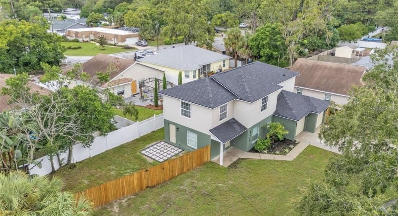 OLD GROVE - Residential Lease