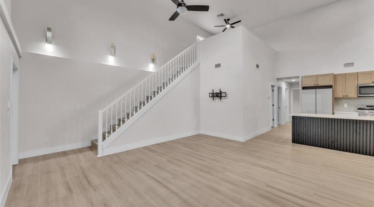 OLD GROVE - Residential Lease