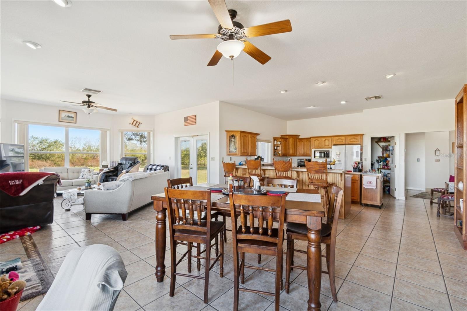 GROVE LAKE ESTATES - Residential