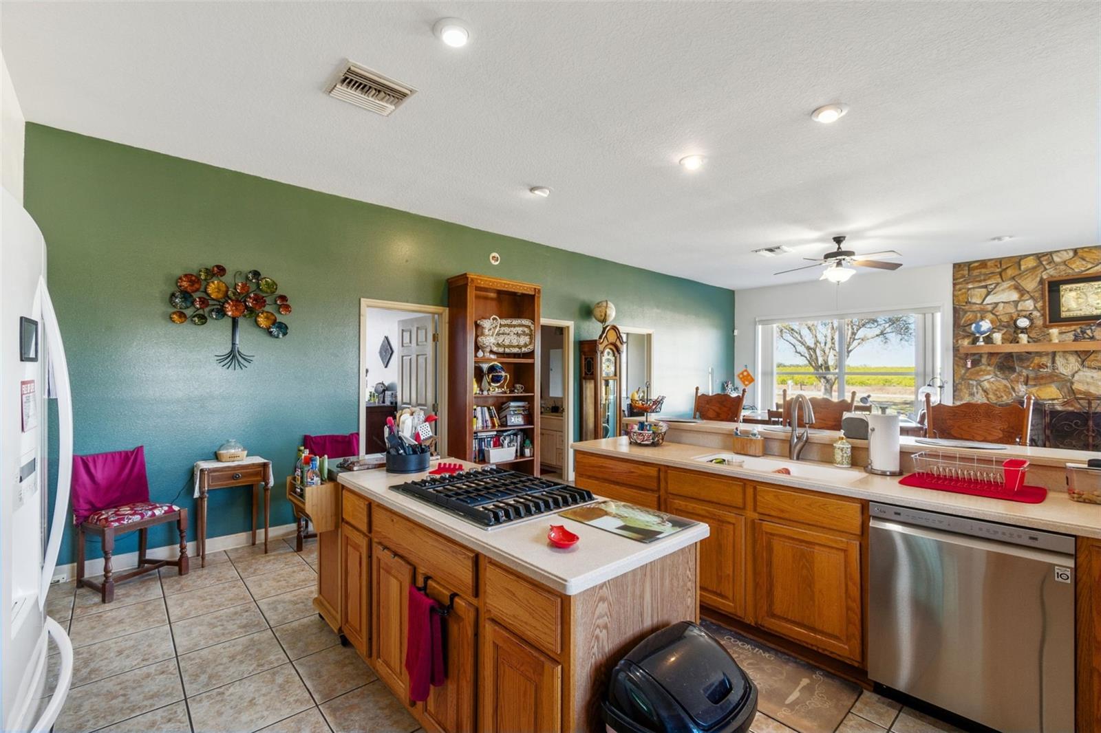 GROVE LAKE ESTATES - Residential