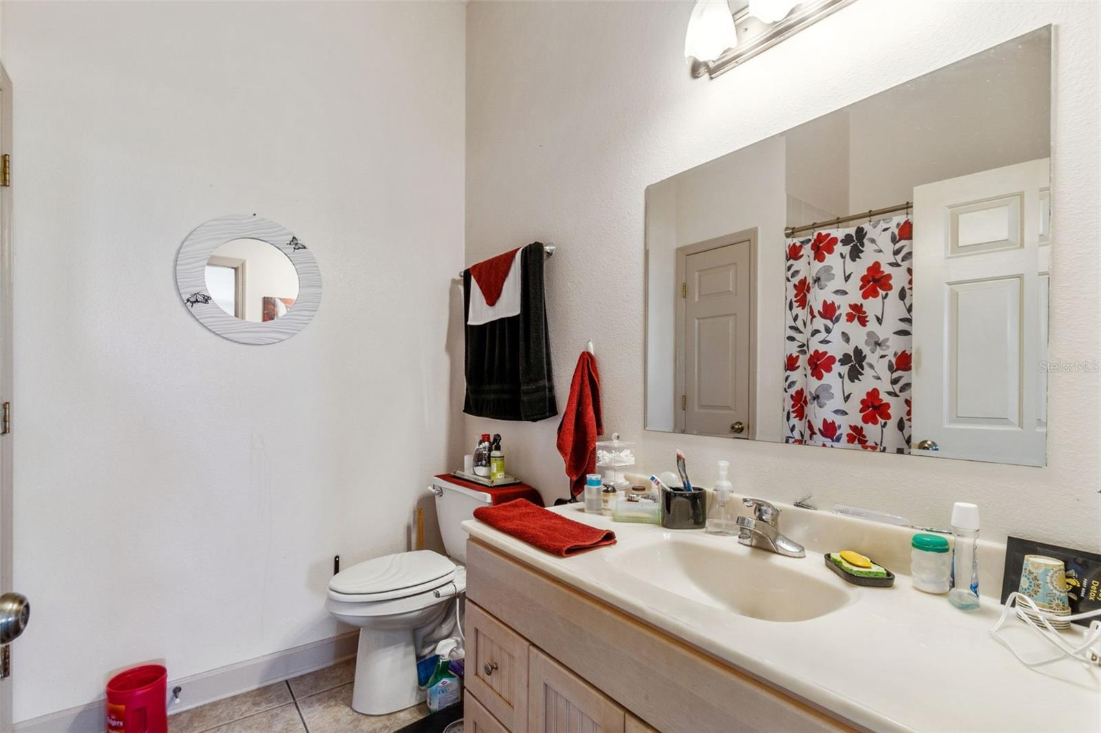 GROVE LAKE ESTATES - Residential