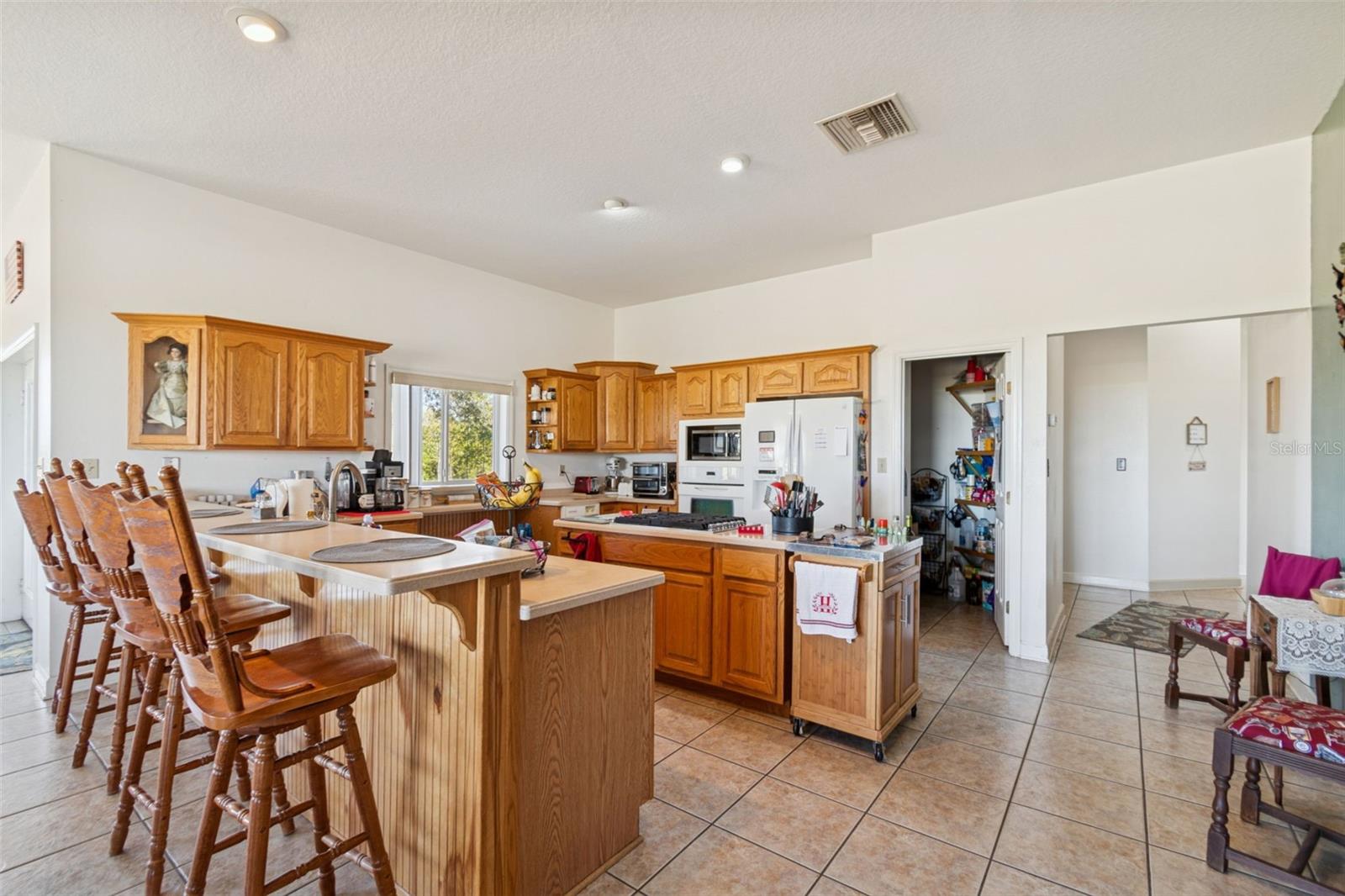 GROVE LAKE ESTATES - Residential