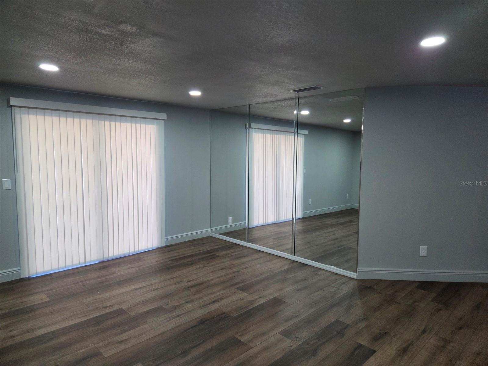 SHOREVIEW - Residential