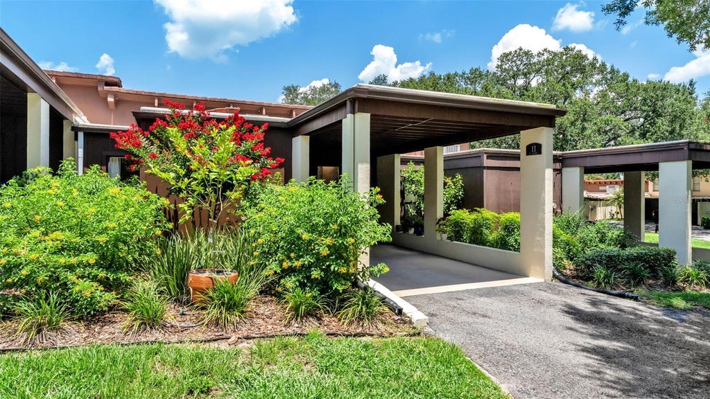 Photo of 11 El Recodo #11, Lakeland, FL 33813 (MLS # L4963457)