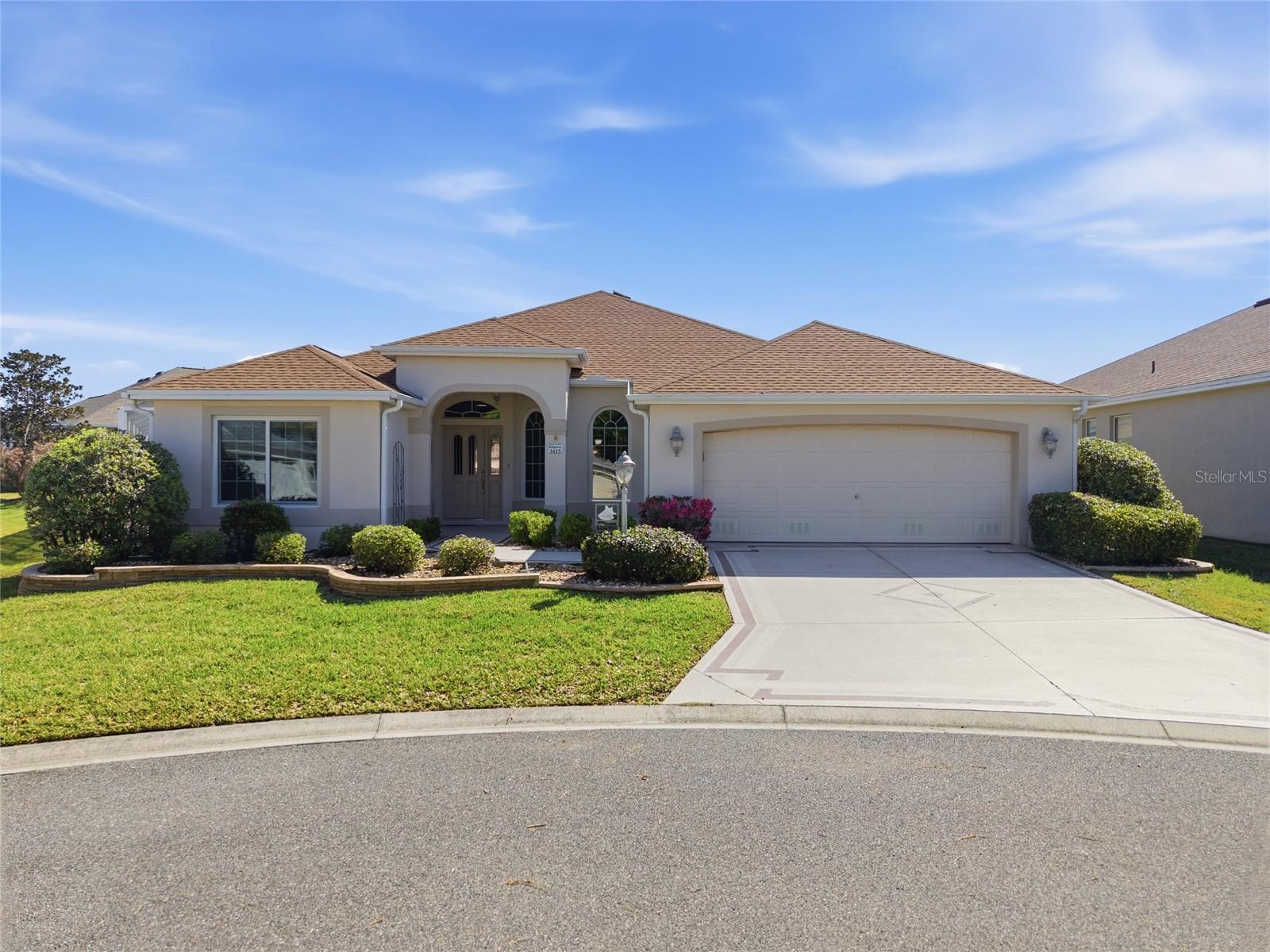 1615 SNELLING AVENUE