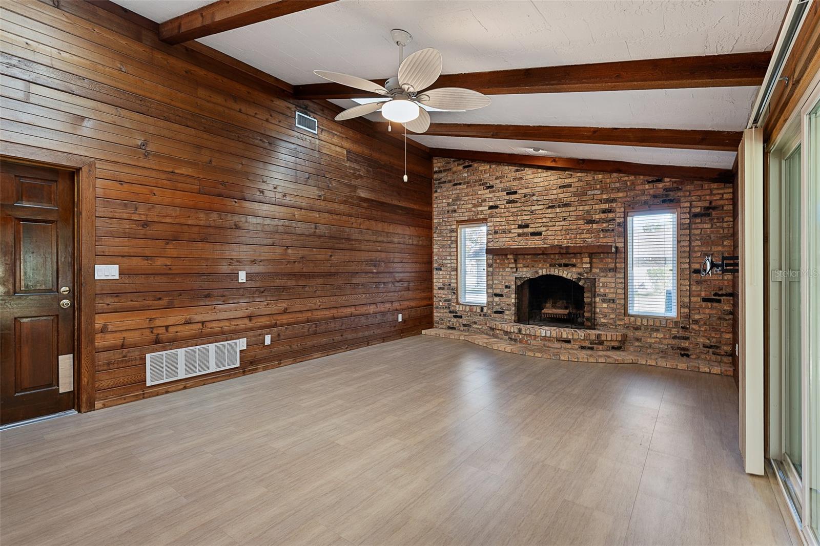 PELICAN BAY PH 01 UNIT 03 - Residential