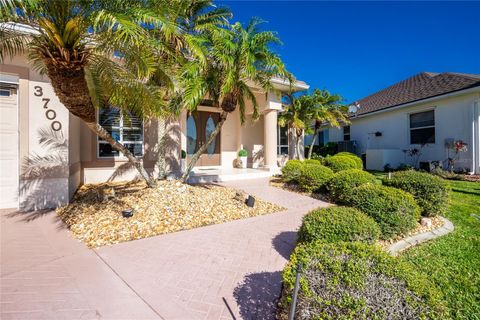 A home in PUNTA GORDA