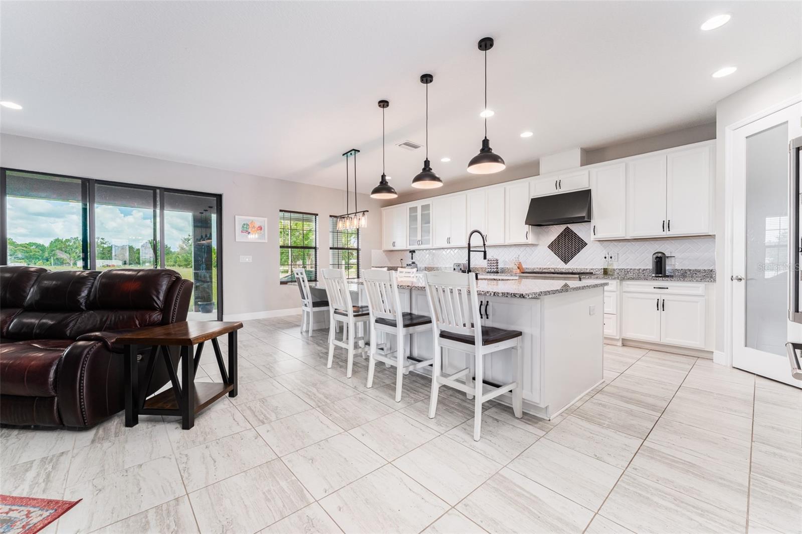 B & D HAWKSTONE PH 2 - Residential