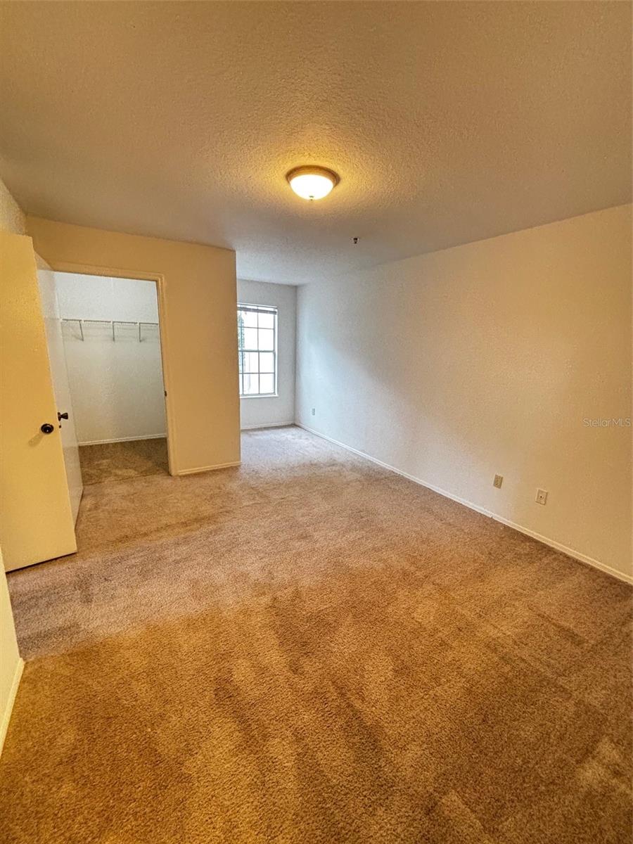 COLUMBIA ARMS CONDOMINIUMS - Residential