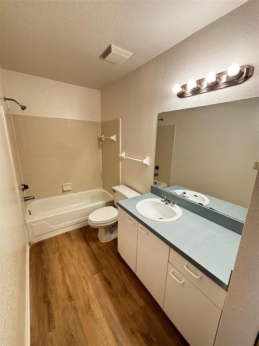 COLUMBIA ARMS CONDOMINIUMS - Residential