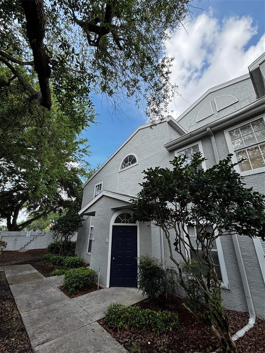 COLUMBIA ARMS CONDOMINIUMS - Residential