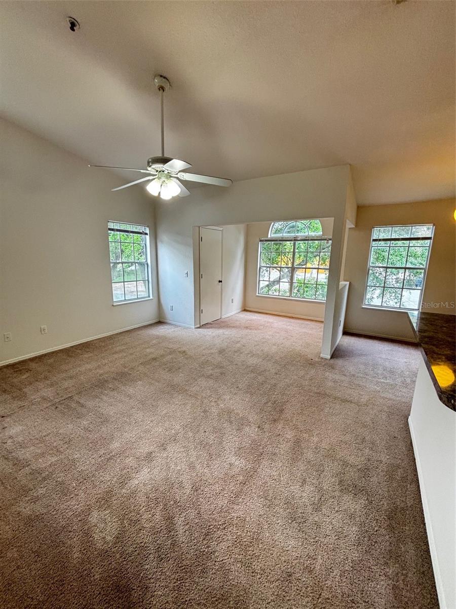 1615 COLUMBIA ARMS CIRCLE 251