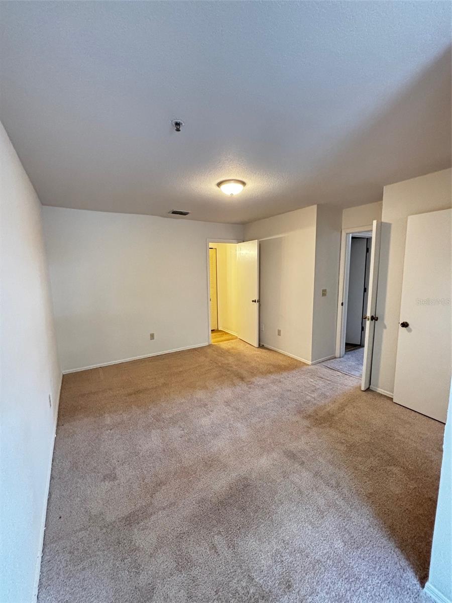 COLUMBIA ARMS CONDOMINIUMS - Residential